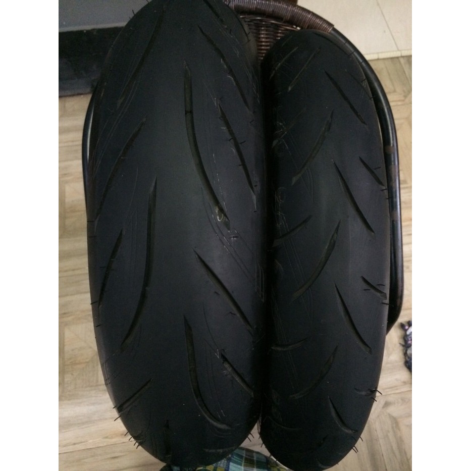 {Bekas} Jual ban battalx s21 r17 ukuran 150 60 dan 120 70 Murah