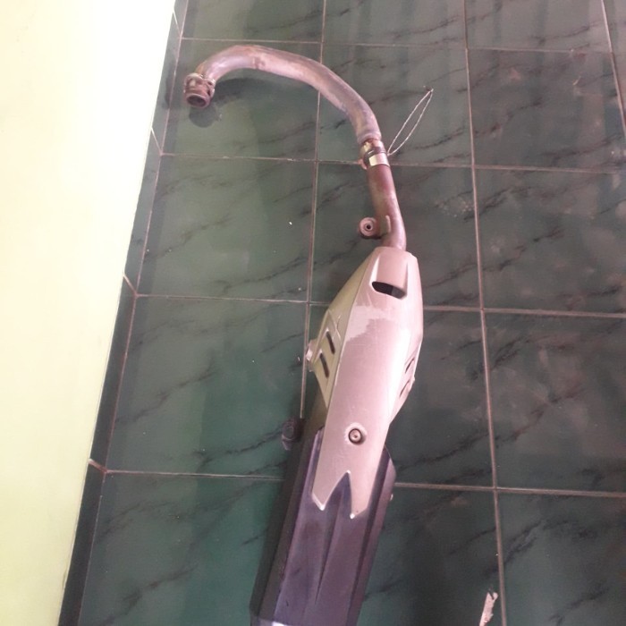 {Bekas} knalpot scorpio z new original copotan Diskon