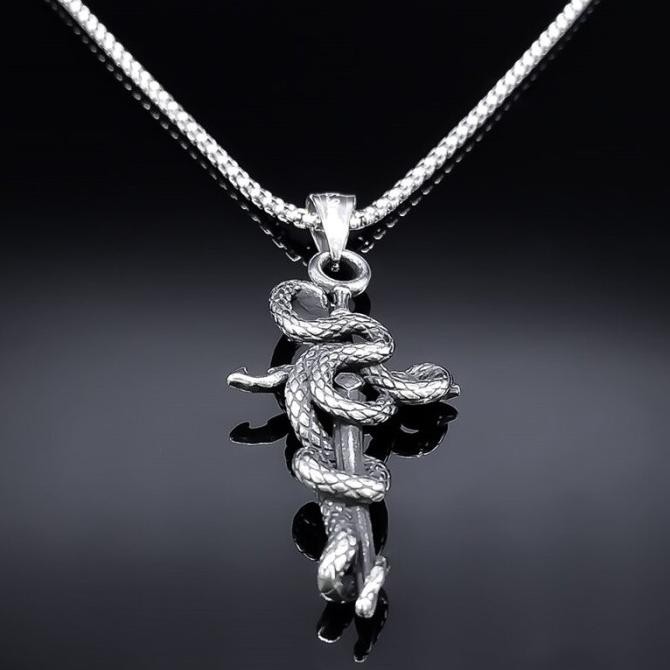 Kalung Salib Pria Anti Karat - Kalung Salib Liontin Pedang dan Ular H24M