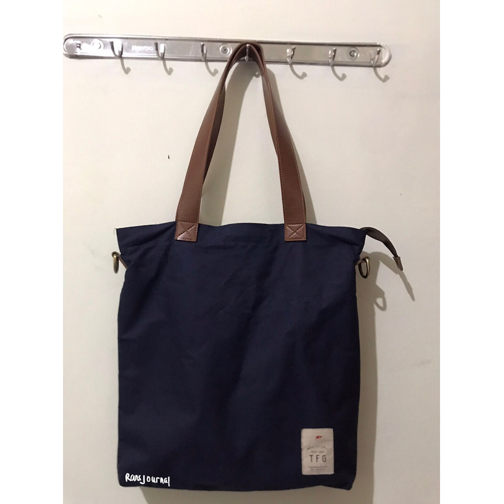 Preloved tas totebag TFG tas selempang