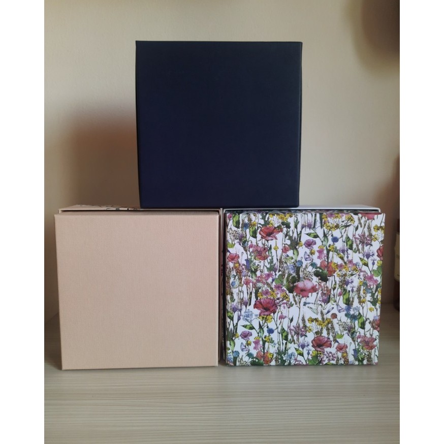 

Hard Gift Box Dior Limited Original Terbaru