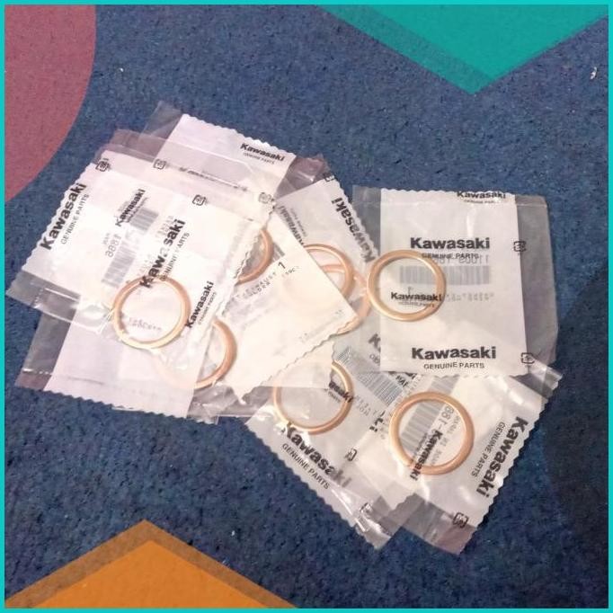 Paking knalpot Gasket exhaust pipe holder Kawasaki W175 Original 140B