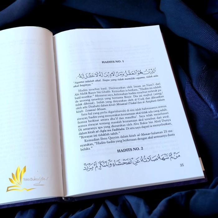 

Asli Silsilah Hadits Dhaif Dan Maudhu Jilid (1) (2) (3) (4) - Gema Insani