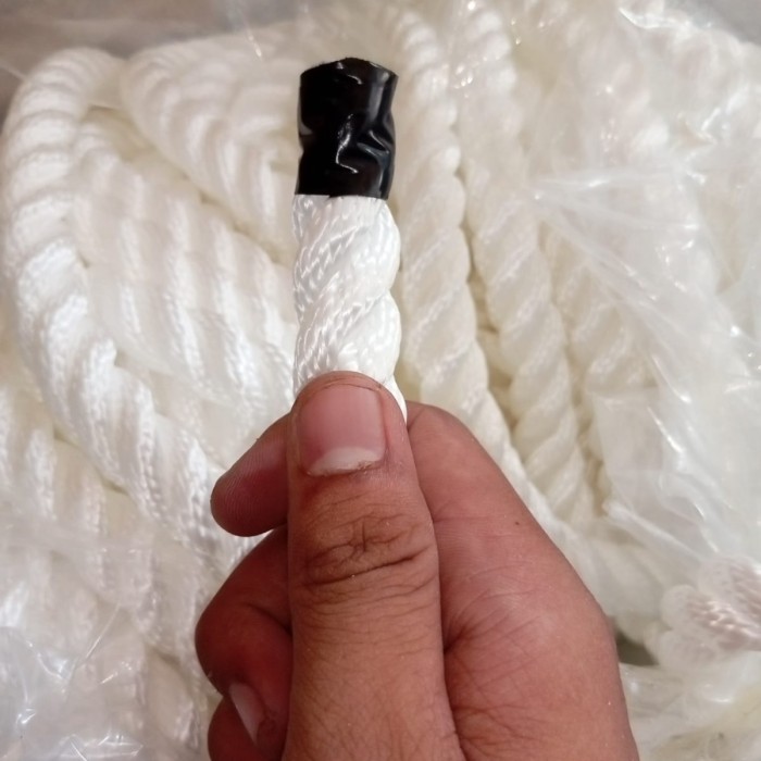 

SIAP KIRIM TALI TAMBANG 16MM 100 METER NYLON BESAR NILON PUTIH