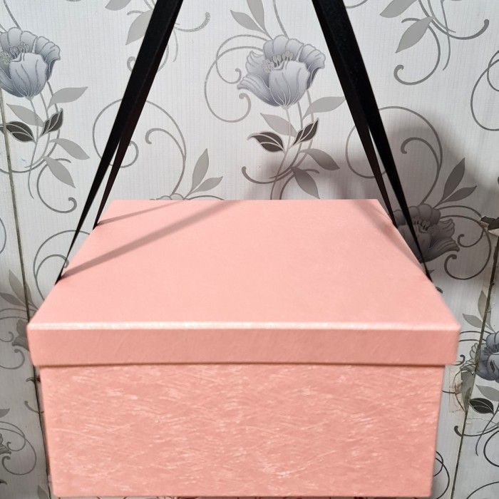 

Kotak Kado/Gift Box Tali Tenteng Jinjing Full Lapisan Luar Dalam Sama