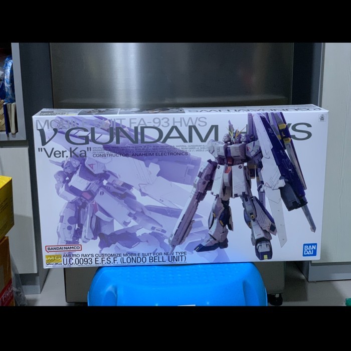MG Nu Gundam HWS Ver. Ka MG 1/100 V Gundam