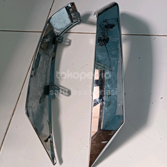 LIST GRILL FORTUNER VRZ ORIGINAL