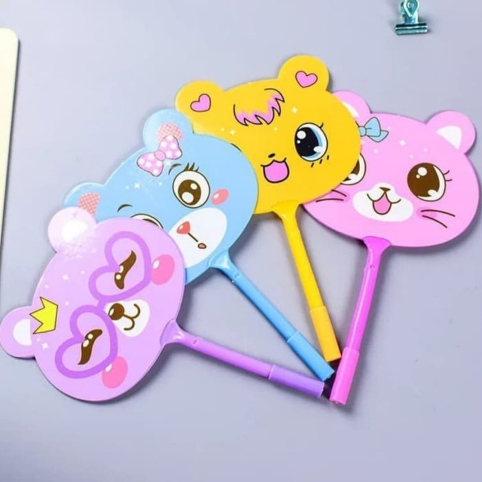 

Terbaru Pena/Pen (pulpen) kipas muka kucing Alat tulis sekolah / kantor 100% ori