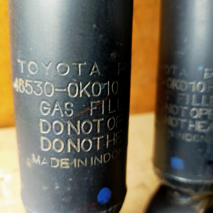 ShockBreaker Toyota Innova - Innova Reborn Belakang Original