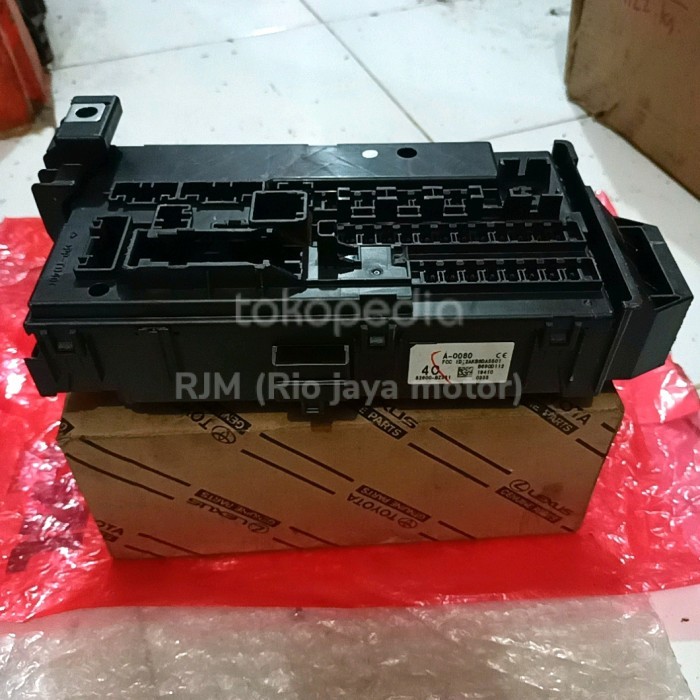 FUSE BOX / SIKRING BOX SIKRING ORIGINAL TOYOTA RUSH TERIOS 82600-BZ331
