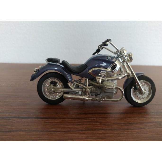 DIECAST MOTOR 1:18 MAISTO BMW (LOOSE)