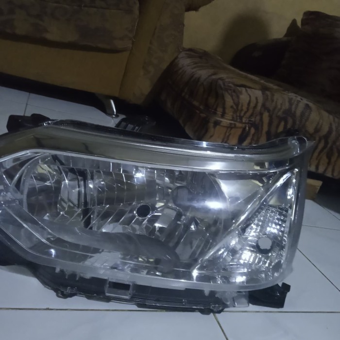 HEADLAMP AVANZA/XENIA 2016-2018 ORIGINAL