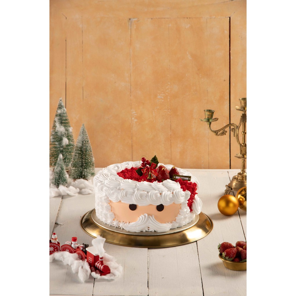 

CHRISTMAS EDITION PEACH CAKE