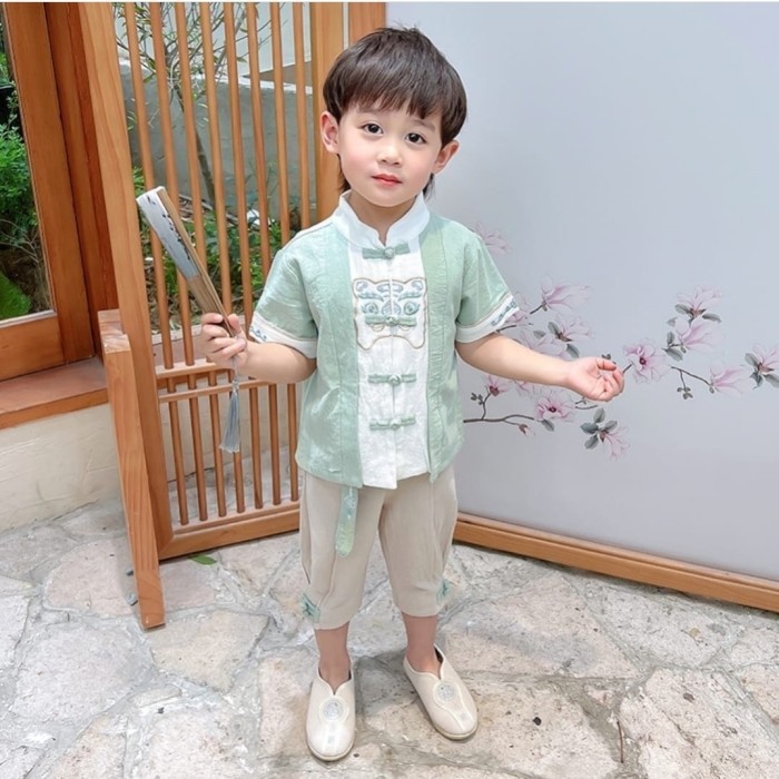 Setelan cheongsam anak laki-laki