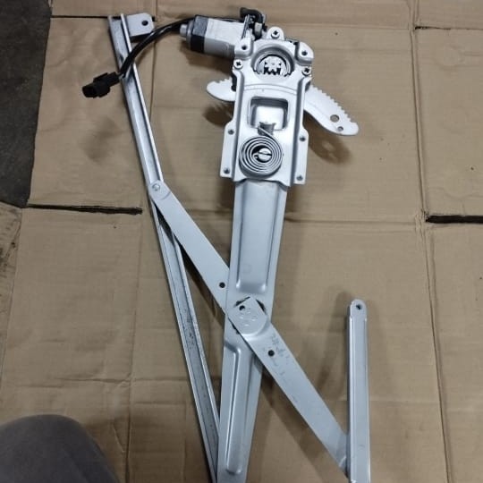 Motor dinamo power window dan regulator mitsubishi kuda original