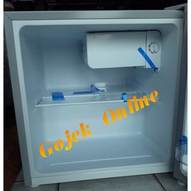 Kulkas Portable /Mini Bar Portable CBC-50 Ekonomis