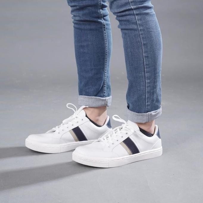 Sepatu Sneakers Pria Cowok Casual Miles&co Dalton Series Putih