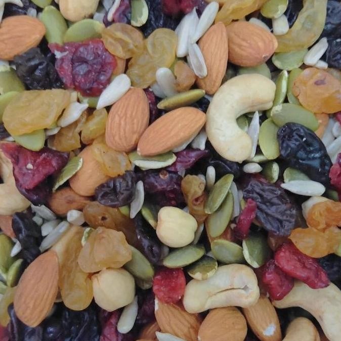 

Trail Mix Safiya 500 gr Berry Nut and Seed Original Cemilan Sehat Rasa PS22