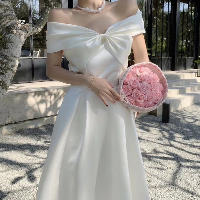 Rexia White Sateen Sabrina Dress Wanita Dress Prewedding Dress Pantai