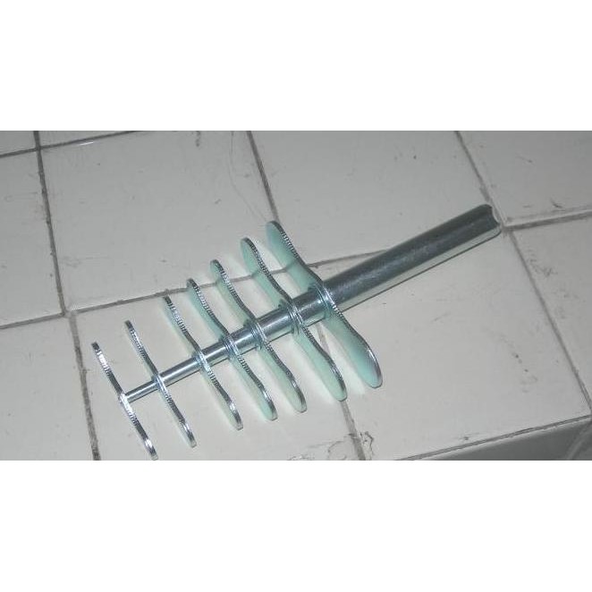 

Cork borer/ pelubang gabus besar (set of 7)