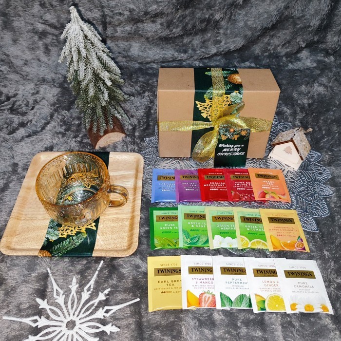 

Graceful Hampers [15 Teh Twinings Semua Rasa & 1 Cangkir Cantik] - Hampers Christmas Natal Kado Hadiah Souvenir Suvenir GIft Box Bingkisan