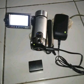 Canon Charger Handycam Dc Legria Elura Optura Xi Vixia Mv Mvx Series (Bekas)