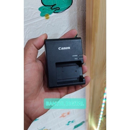 Charger Oryginal Canon Ory Bawaan Kamera For 550D 600D 650D 700D 1100D (Bekas)