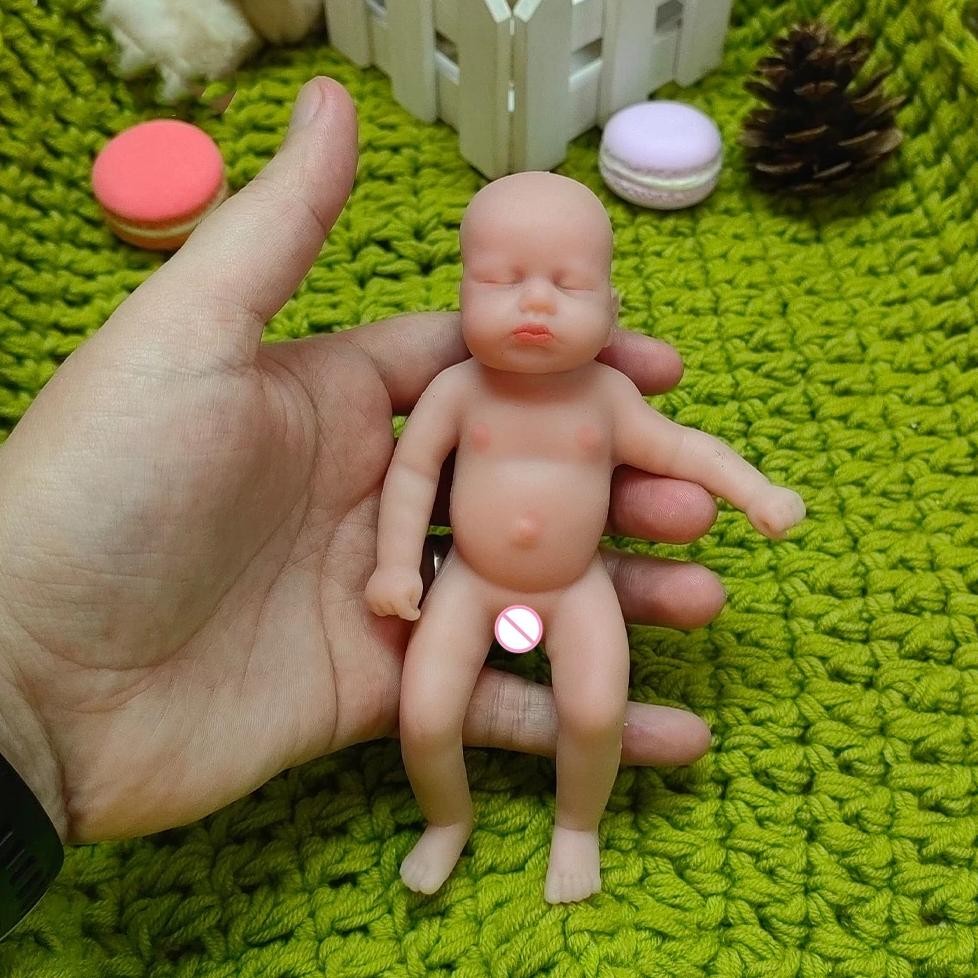 closed eye silicone reborn doll 6-inch mini imitation baby doll 15cm solid silicone doll