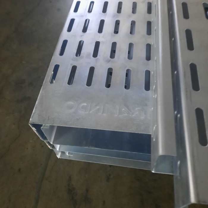 Kabel Tray 300X100X2400 Tipe C Electro