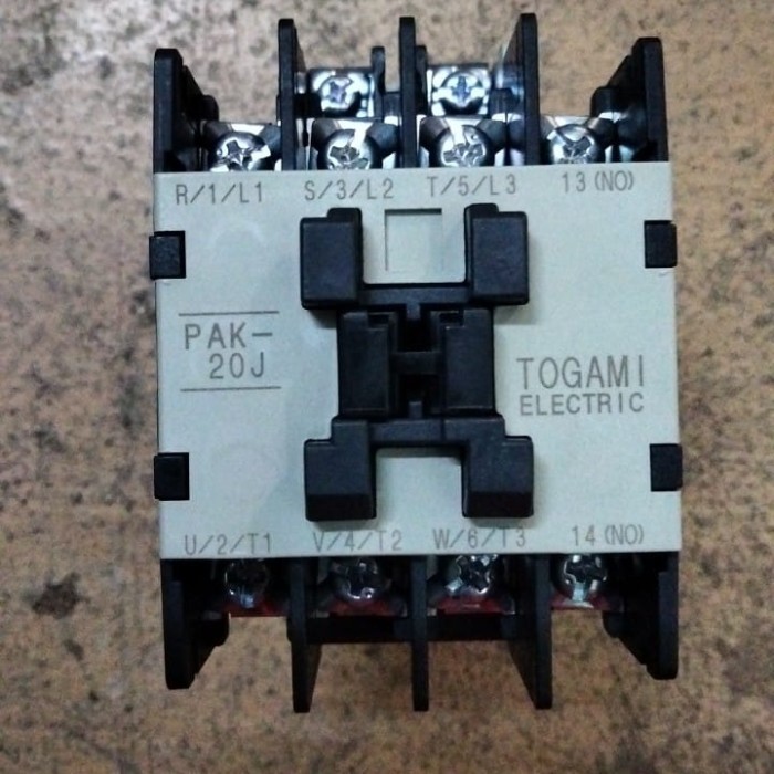 Togami Kontaktor Pak-20J 220V