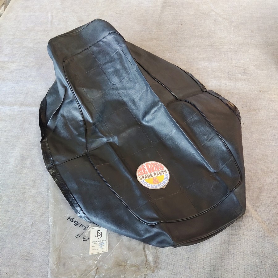 Bungkus sarung jok GP100 GP125 Kulit sadel Suzuki GP 100 125