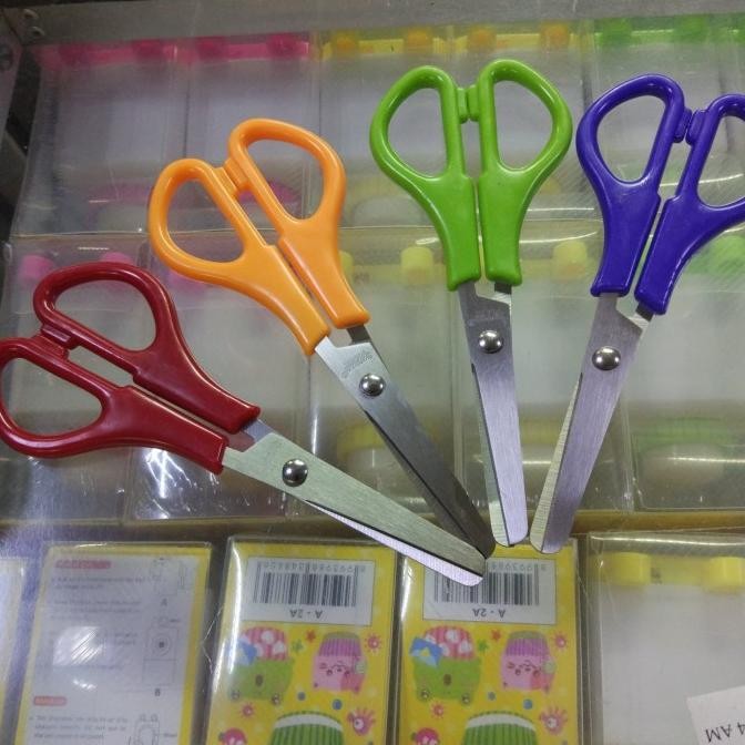 

New Stok Gunting anak ujung tumpul JK SS warna warni