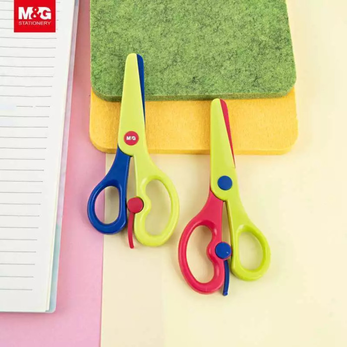

ED686 M&G "SO MANY CATS" Kids Safety Scissors 130mm (ASS913D8) STOK TERBATAS