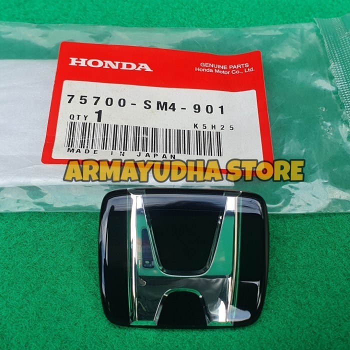 Emblem Depan Grill Bumper Honda Accord Maestro Original