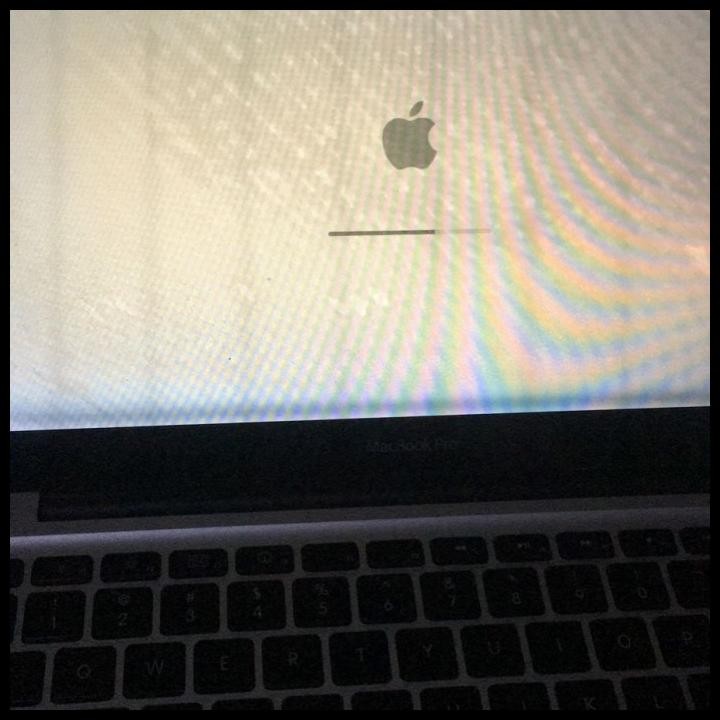 MACBOOK LATE 2008