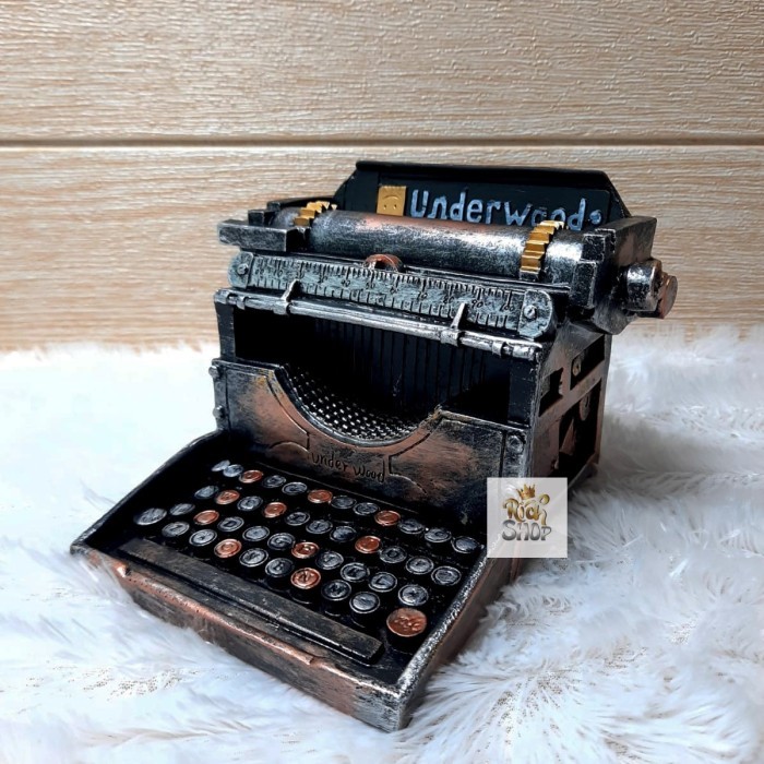 Pajangan Vintage Unik Mesin Tik Hiasan Dekorasi Meja Retro