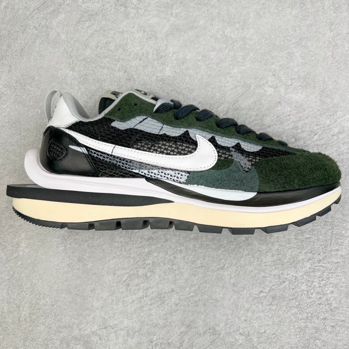 Nike Vaporwaffle sacai Black White