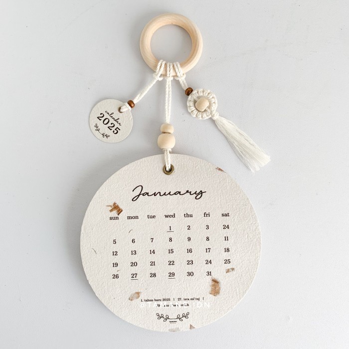 

Aesthetic Mini Kalender Meja 2024 Macrame Estetik Kertas Daur Ulang Murah Berkualitas