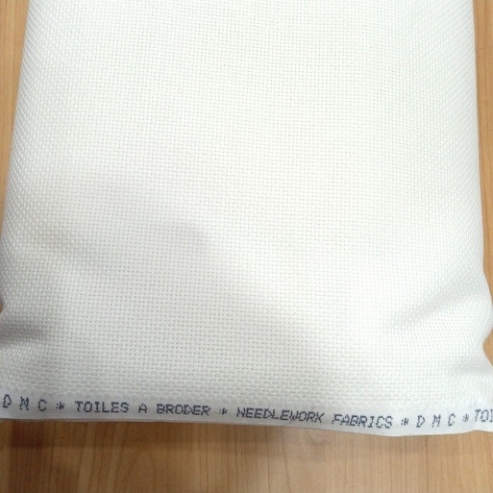 Kain Kristik Dmc 50X78Cm 14Ct Ecru
