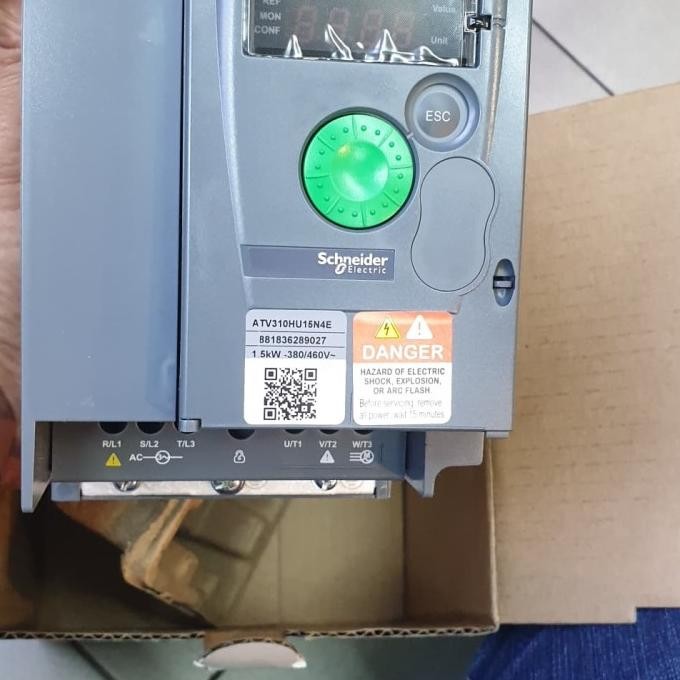 [ Tt88 ] Inverter Schneider 1.5Kw 3Phase 380-460V