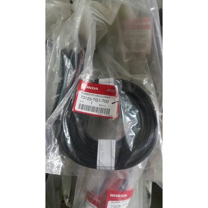 KARET / KACA DEPAN BRIO MOBILIO