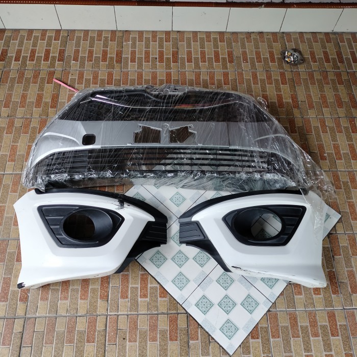 GRILL & BODYKIT DEPAN TOYOTA SIENTA FACELIFT 2022