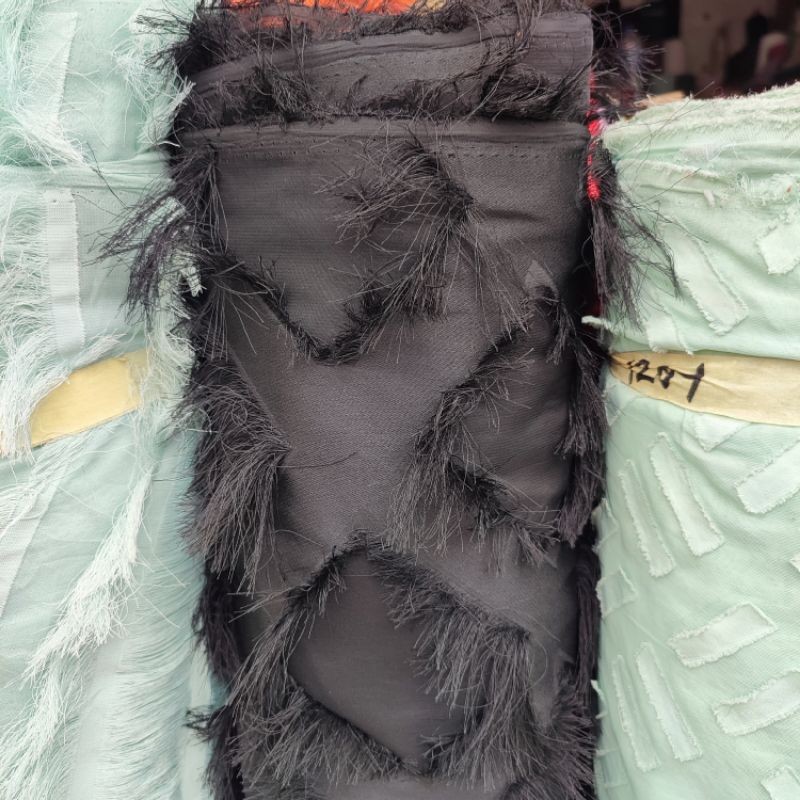 sut kain bulu rumbai - kain bulu - bahan bulu - kain terhangan - kain pesta cpd