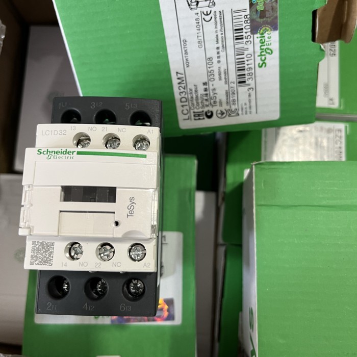 Magnetic Contactor Lc1D32 / Lc1D32M7/Kontaktor Lc1D32M7 Schneider