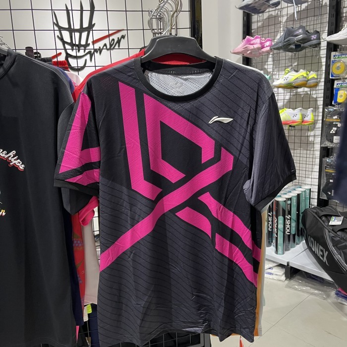 Baju Badminton Lining Jonatan Christie JC Jersey ATSSD89 Gray Pink