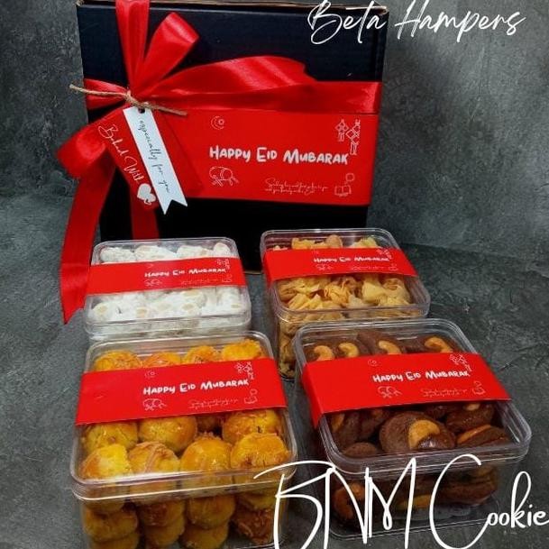 

shu hampers natal imlek lebaran souvenir gift box hadiah pernikahan parcel kado isi kue kering mukena kue lebaran