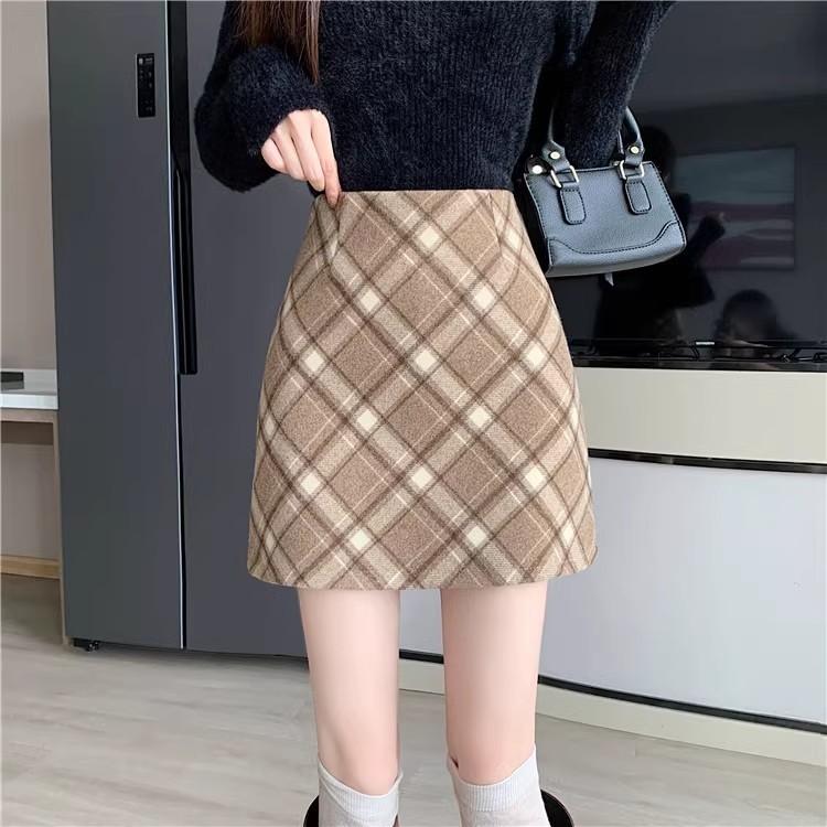 New a Women's High Waist Short Skirt Slimming Skirt Retro Plaid