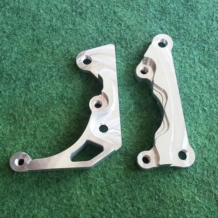 Braket Kaliper Brembo 2Piston Nmax Depan Belakang Berkualitas Ready