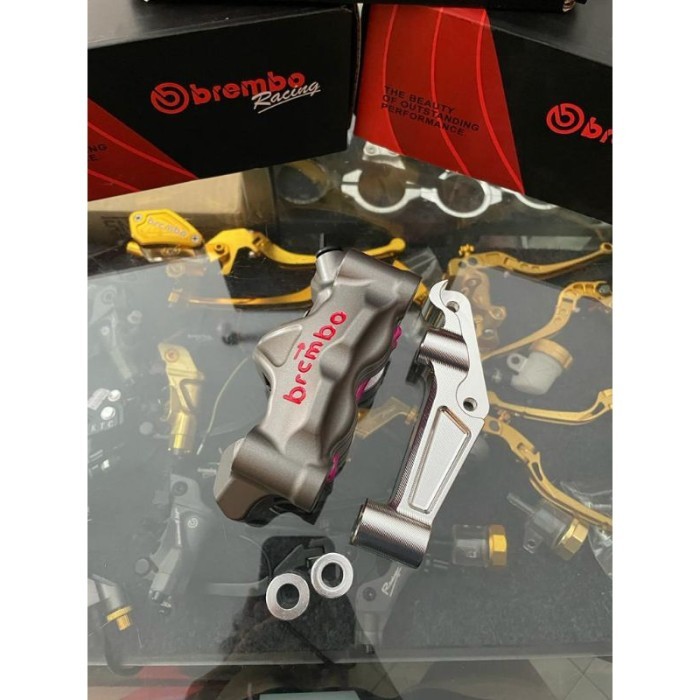 Paket Kaliper Brembo 4 Piston Gp4Rx Brembo M50 Set Breket Ninja R / S Asli