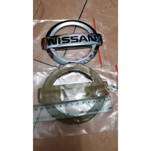 TERBATAS Emblem Logo Nissan Bagasi Grand Livina Xtrail Evalia Marc Dll Spare Part Mobil